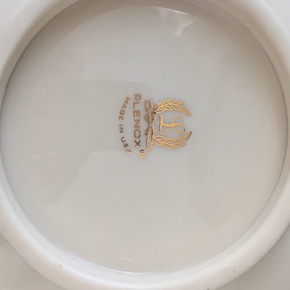 Lenox Holiday Footed Bowl 24K Gold Trim - Picture 7 of 8